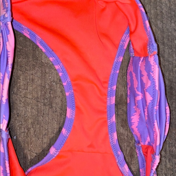 Victoria’s Secret Pink & Purple Striped bikini - Picture 4 of 5
